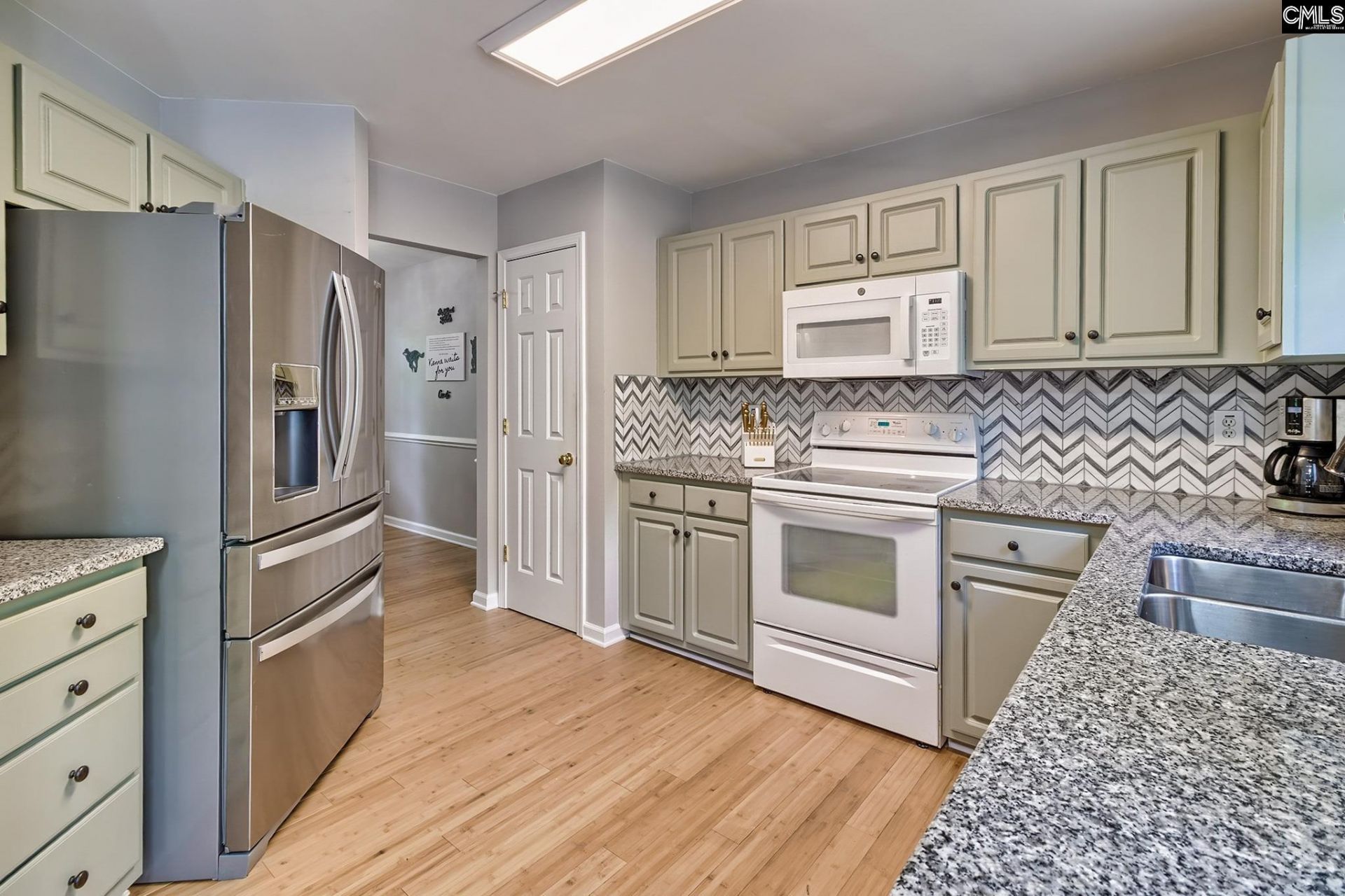 500 Oak Cove Drive  Photo 9