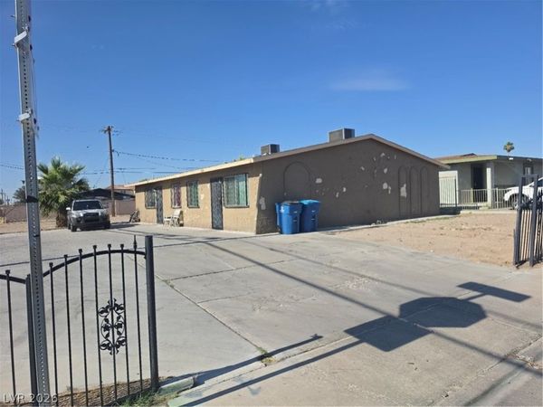 1809 Putnam Avenue , North Las Vegas, NV 89030