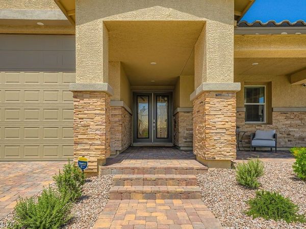 6098 Avery Pointe Street , Las Vegas, NV 89166
