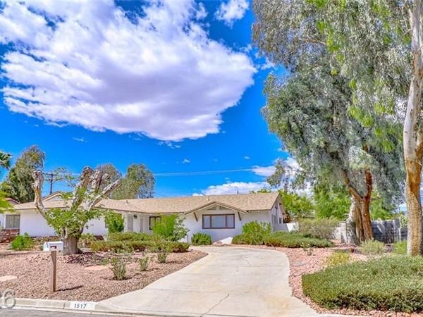 1517 Bryn Mawr Avenue , Las Vegas, NV 89102