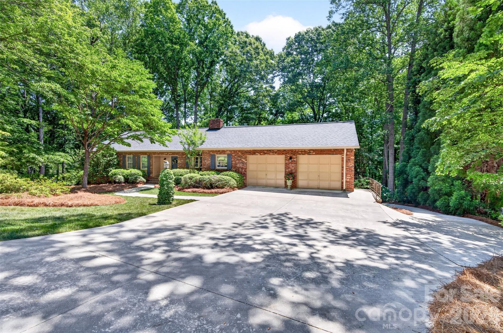 989 Hampton Place , Mooresville, NC 28115 Main Photo