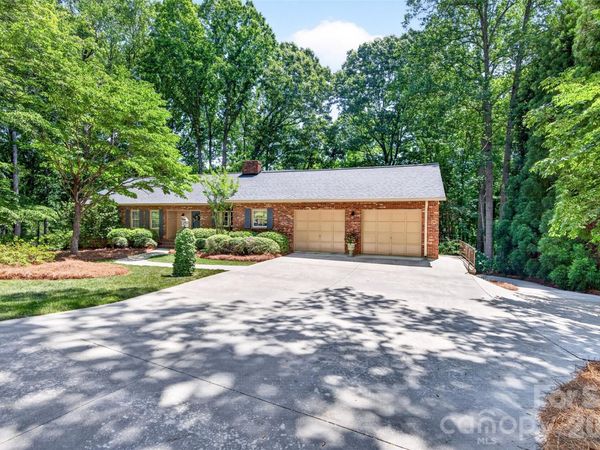 989 Hampton Place , Mooresville, NC 28115