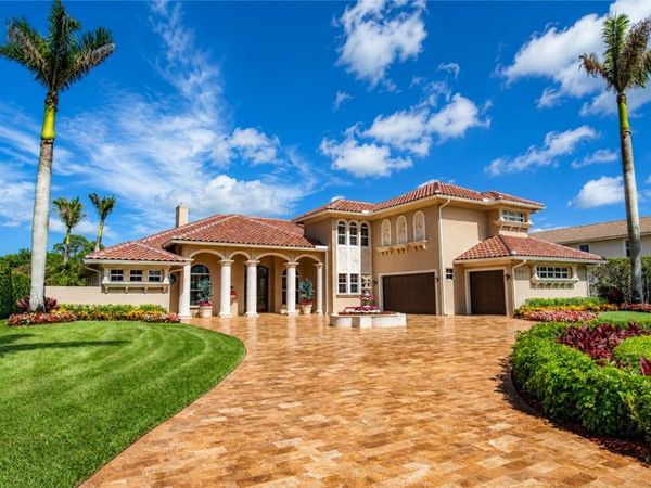 2804 Bent Pine Drive, Fort Pierce, FL 34951