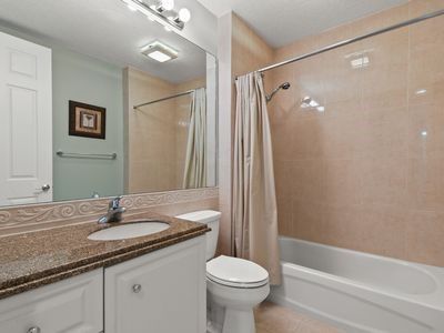 4 Harbour Isle Drive E, Unit 106, Fort Pierce, FL 34949 Photo
