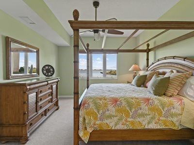 4 Harbour Isle Drive E, Unit 106, Fort Pierce, FL 34949 Photo