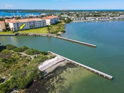 4 Harbour Isle Drive E, Unit 106, Fort Pierce, FL 34949 Photo