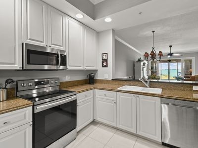 4 Harbour Isle Drive E, Unit 106, Fort Pierce, FL 34949 Photo