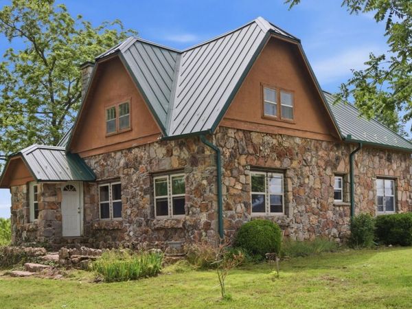 2886 County Road 382 , Dora, MO 65637