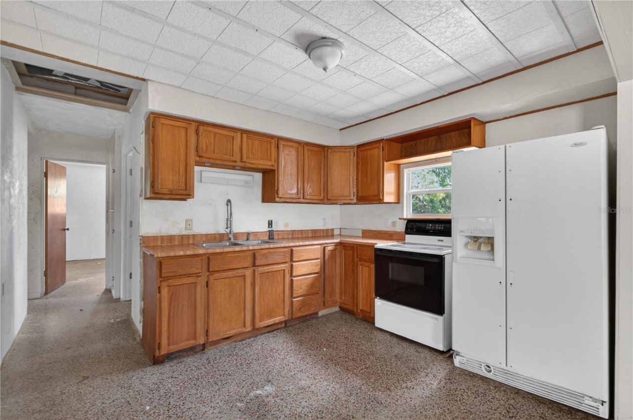 7211 Lynnwood Avenue N, Saint Petersburg, FL 33710 Photo