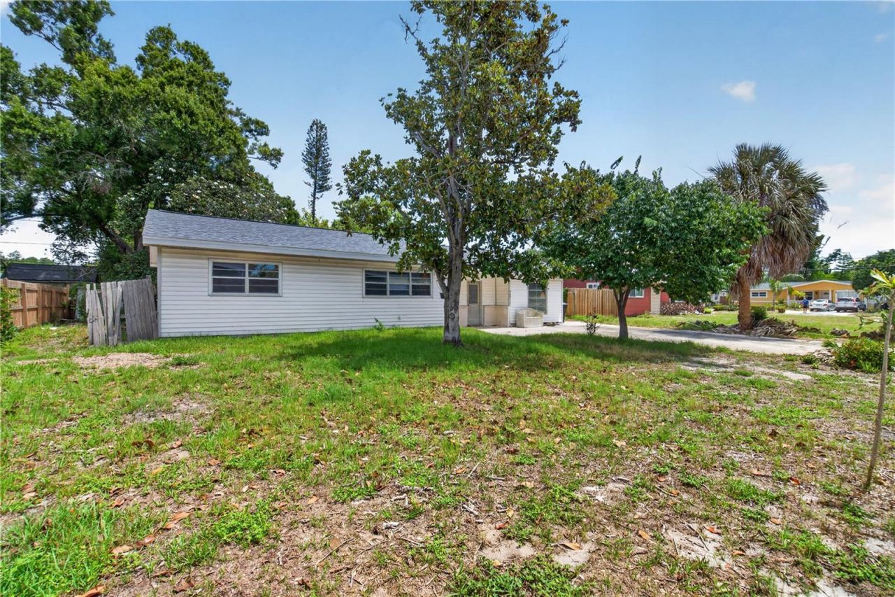 7211 Lynnwood Avenue N, Saint Petersburg, FL 33710 Photo