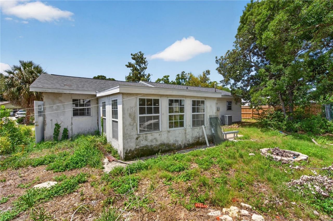 7211 Lynnwood Avenue N, Saint Petersburg, FL 33710 Photo