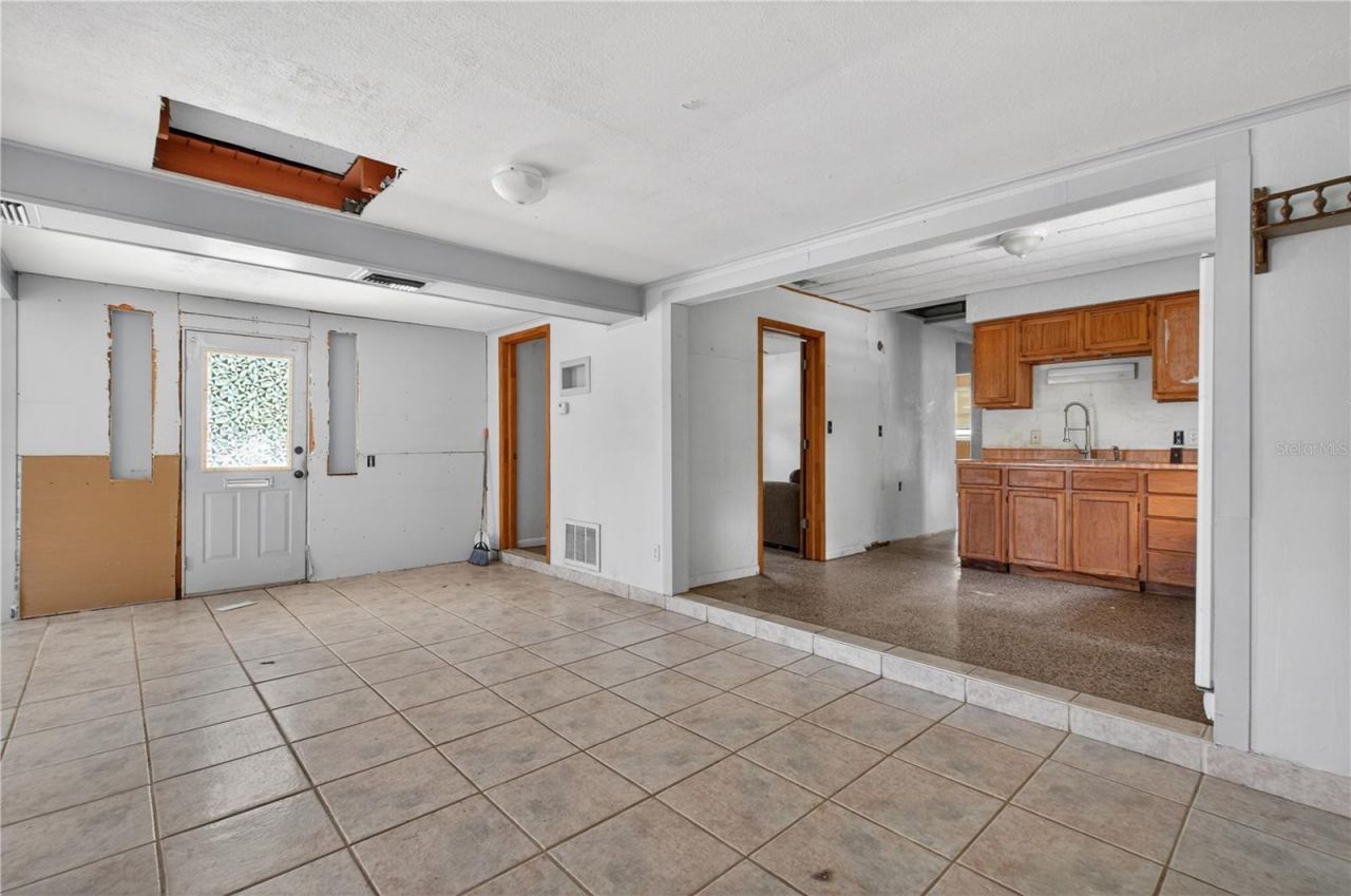 7211 Lynnwood Avenue N, Saint Petersburg, FL 33710 Photo