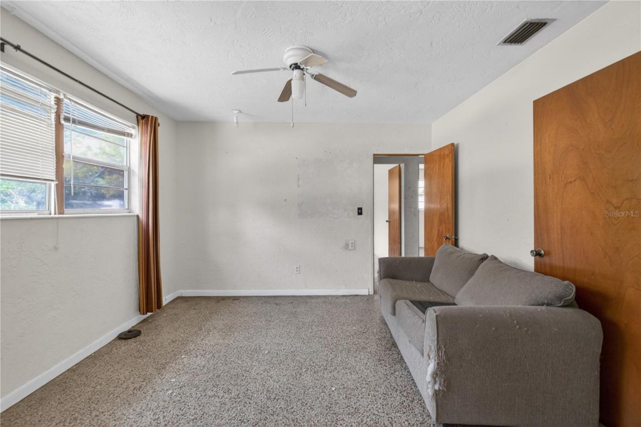 7211 Lynnwood Avenue N, Saint Petersburg, FL 33710 Photo