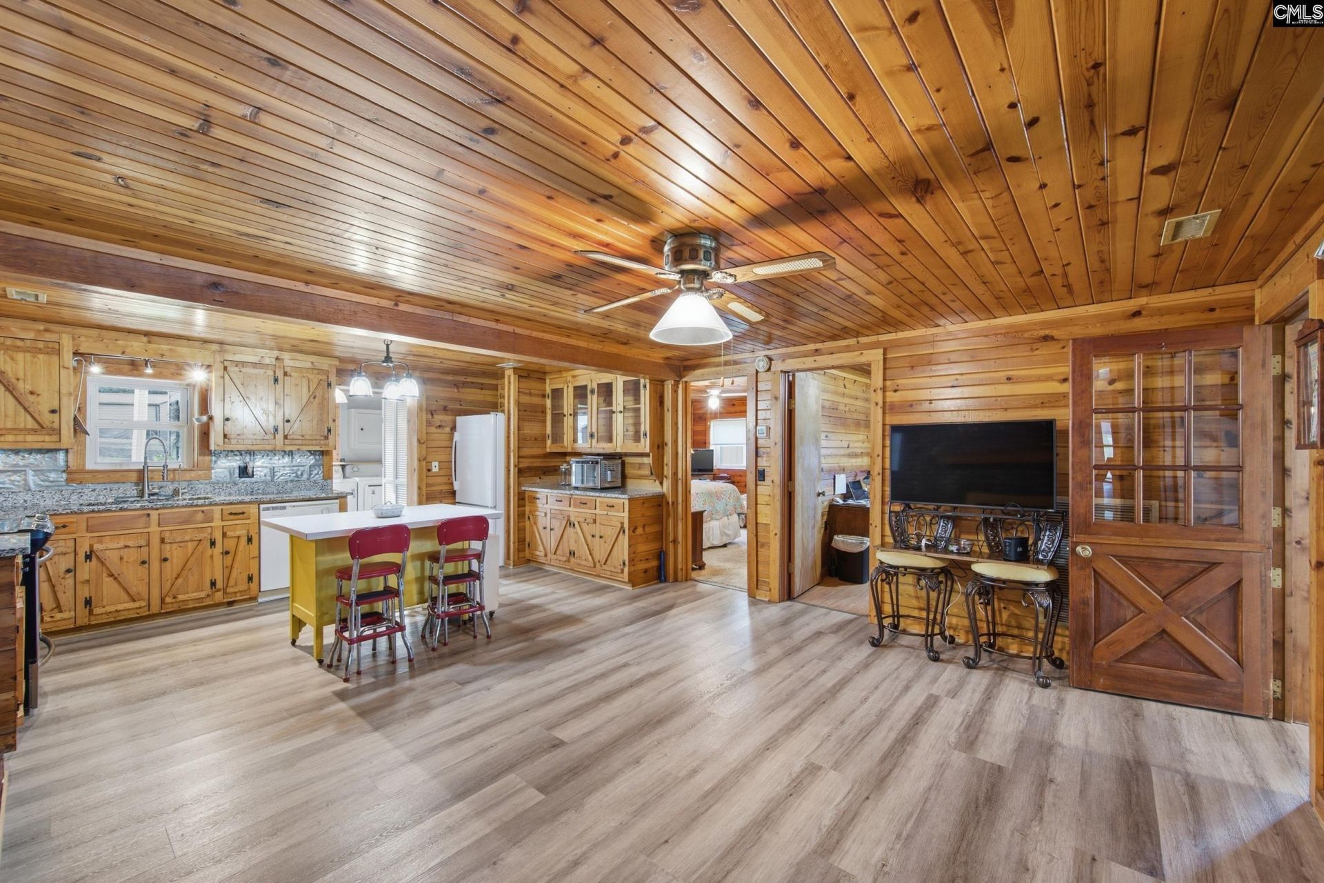 1089 Lake Drive  Photo 17