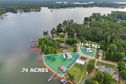 1089 Lake Drive  photo 4