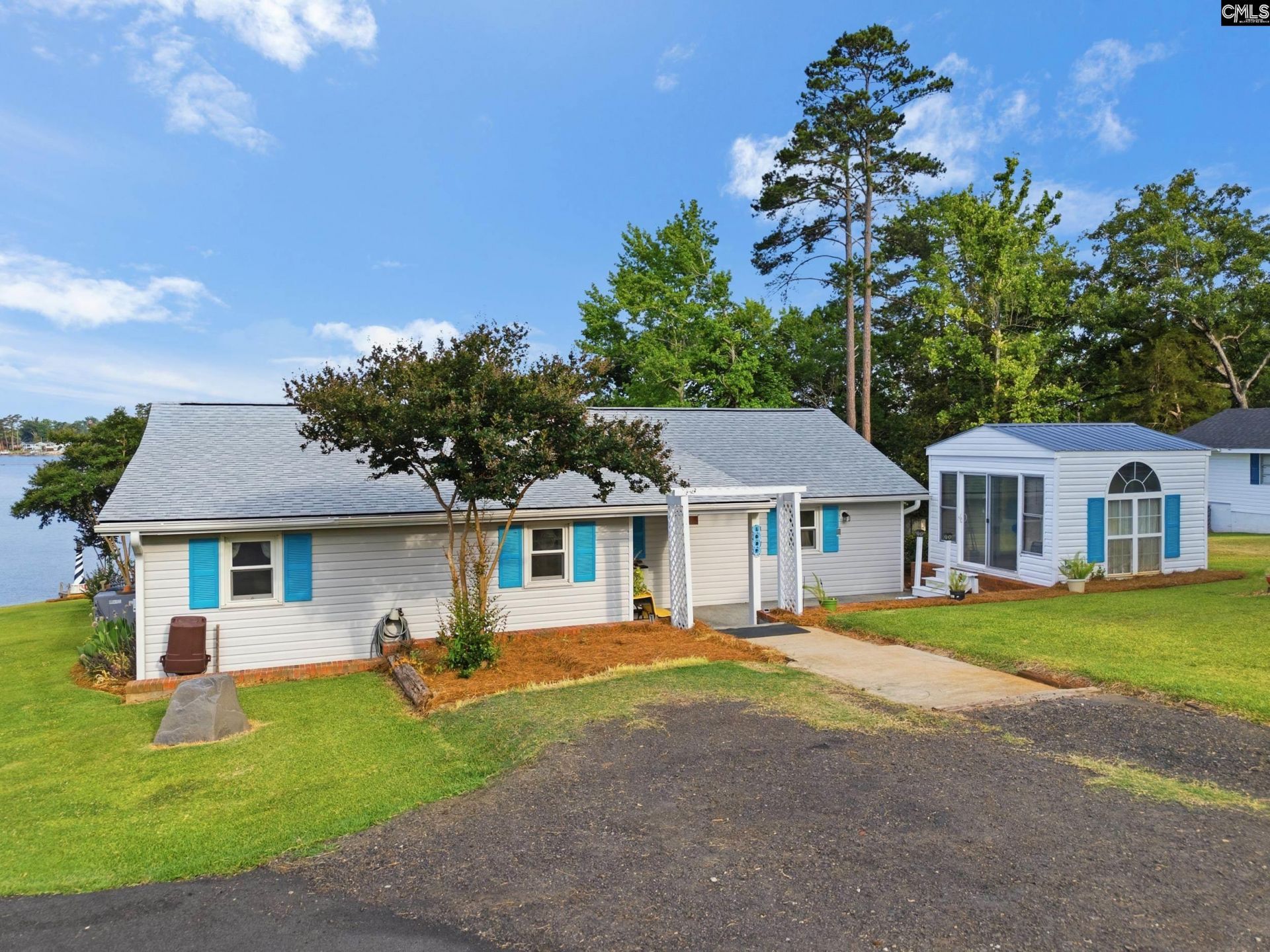 1089 Lake Drive  Photo 5