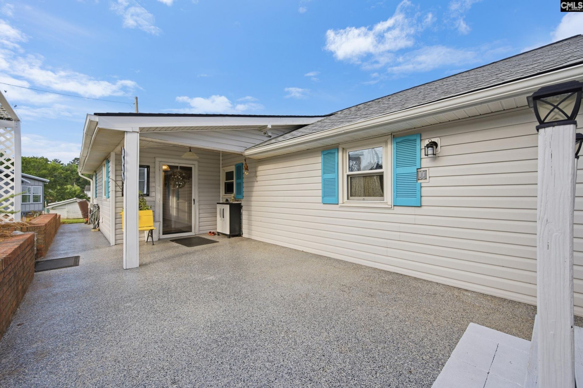 1089 Lake Drive  Photo 8