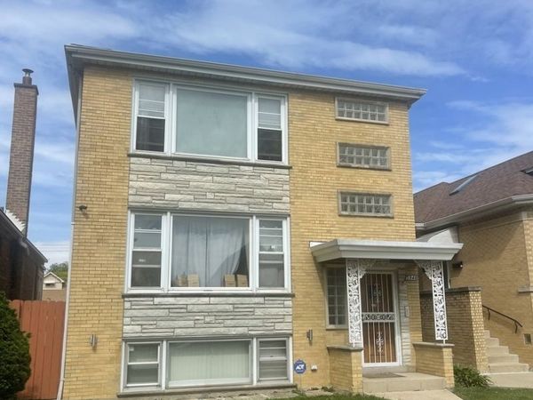5948 S Karlov Avenue , Chicago, IL 60629
