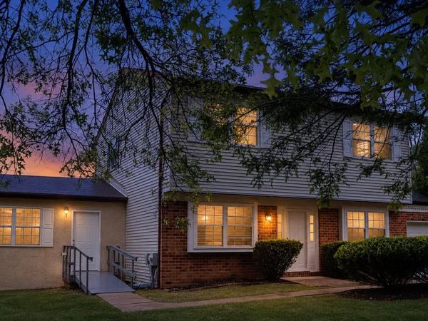 3115 GREENHILL LANE, NORRISTOWN, PA 19401
