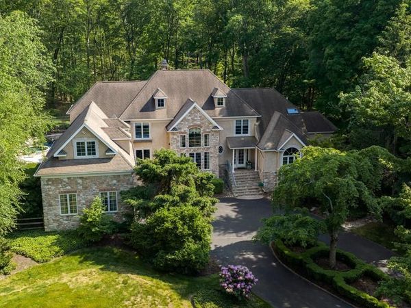 5 GLEN EAGLES DRIVE, NEW HOPE, PA 18938