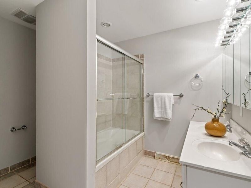 4304 Braunton Road , Columbus, OH 43220 Photo 25