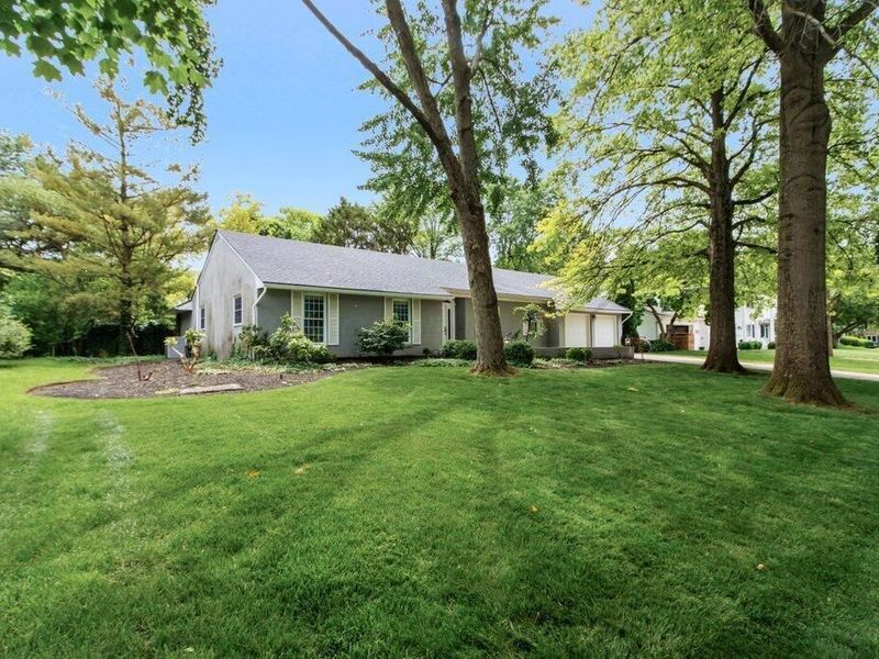 4304 Braunton Road , Columbus, OH 43220 Photo 3
