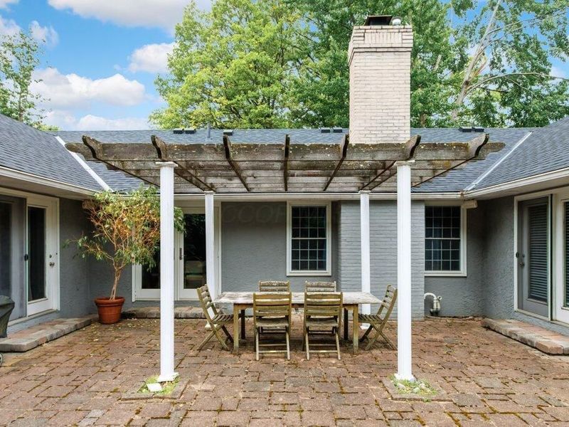 4304 Braunton Road , Columbus, OH 43220 Photo 35