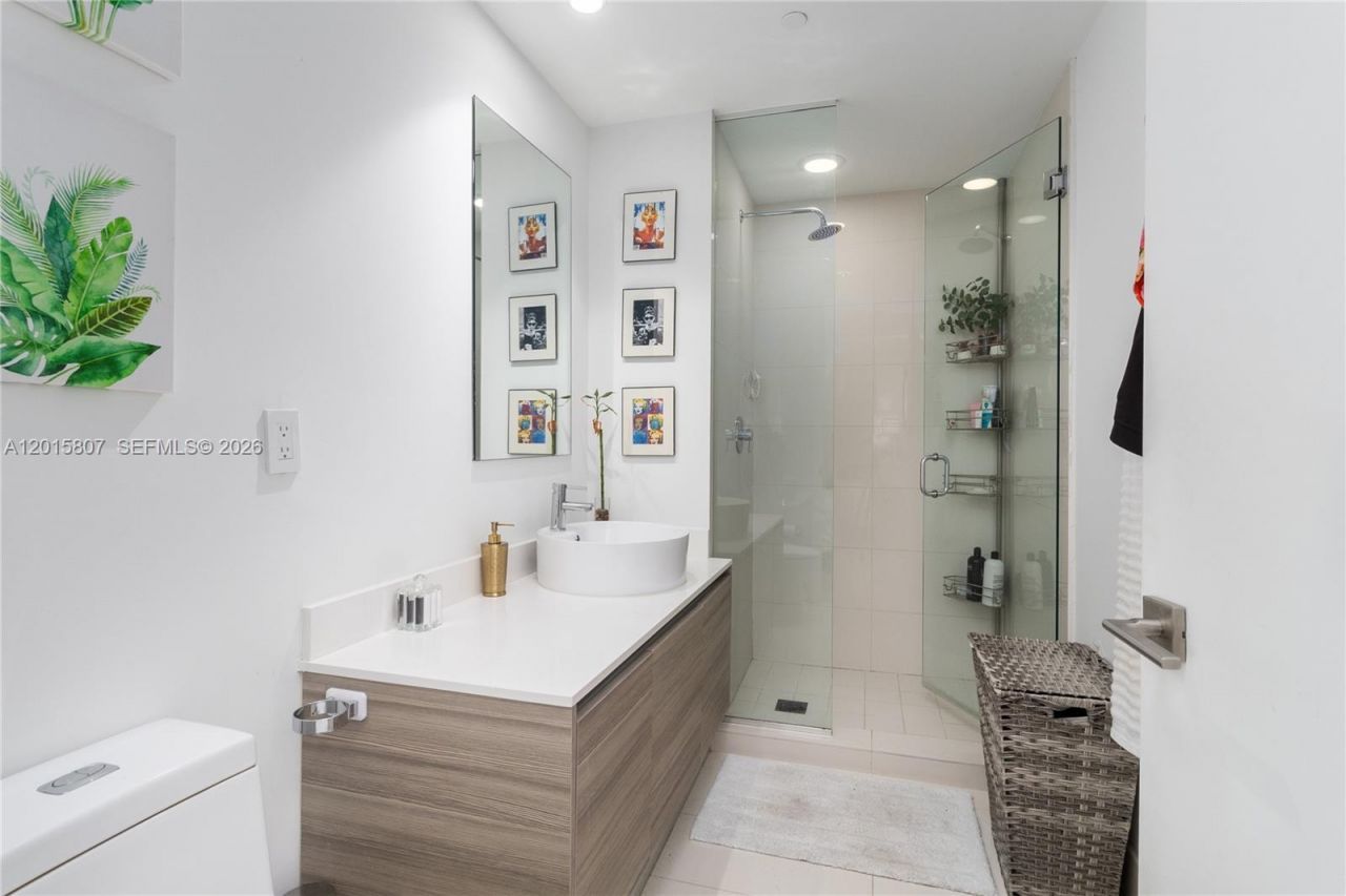 121 NE 34th St , Unit 2509, Miami, FL 33137 Photo