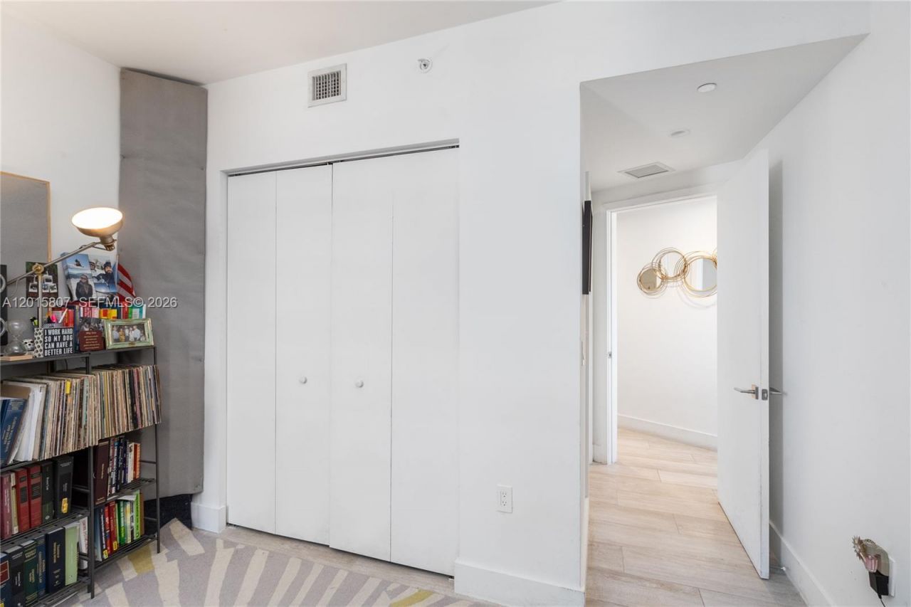 121 NE 34th St , Unit 2509, Miami, FL 33137 Photo
