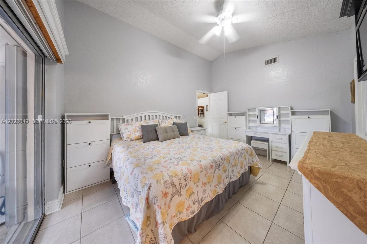 14637 SW 127th Ct, Miami, FL 33186 Photo