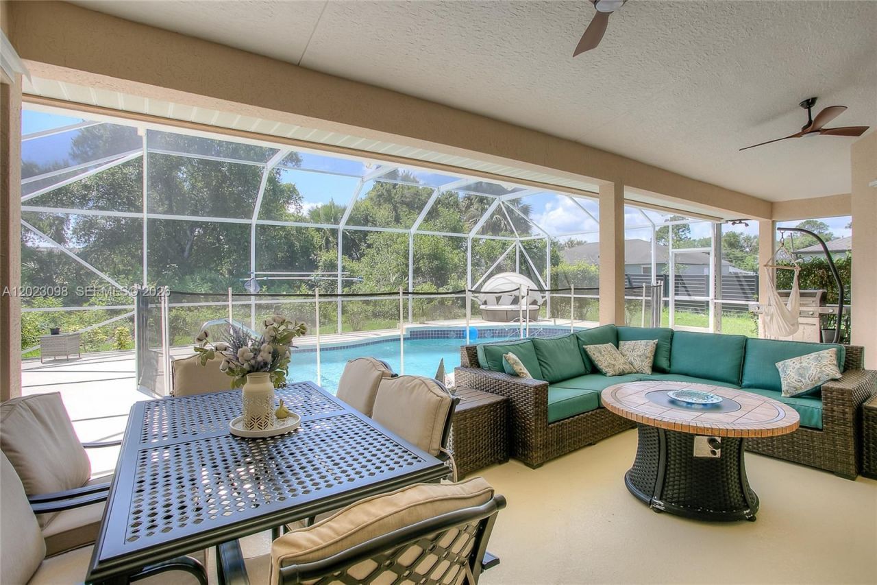 1687 SW Import Dr , Port Saint Lucie, FL 34953 Photo