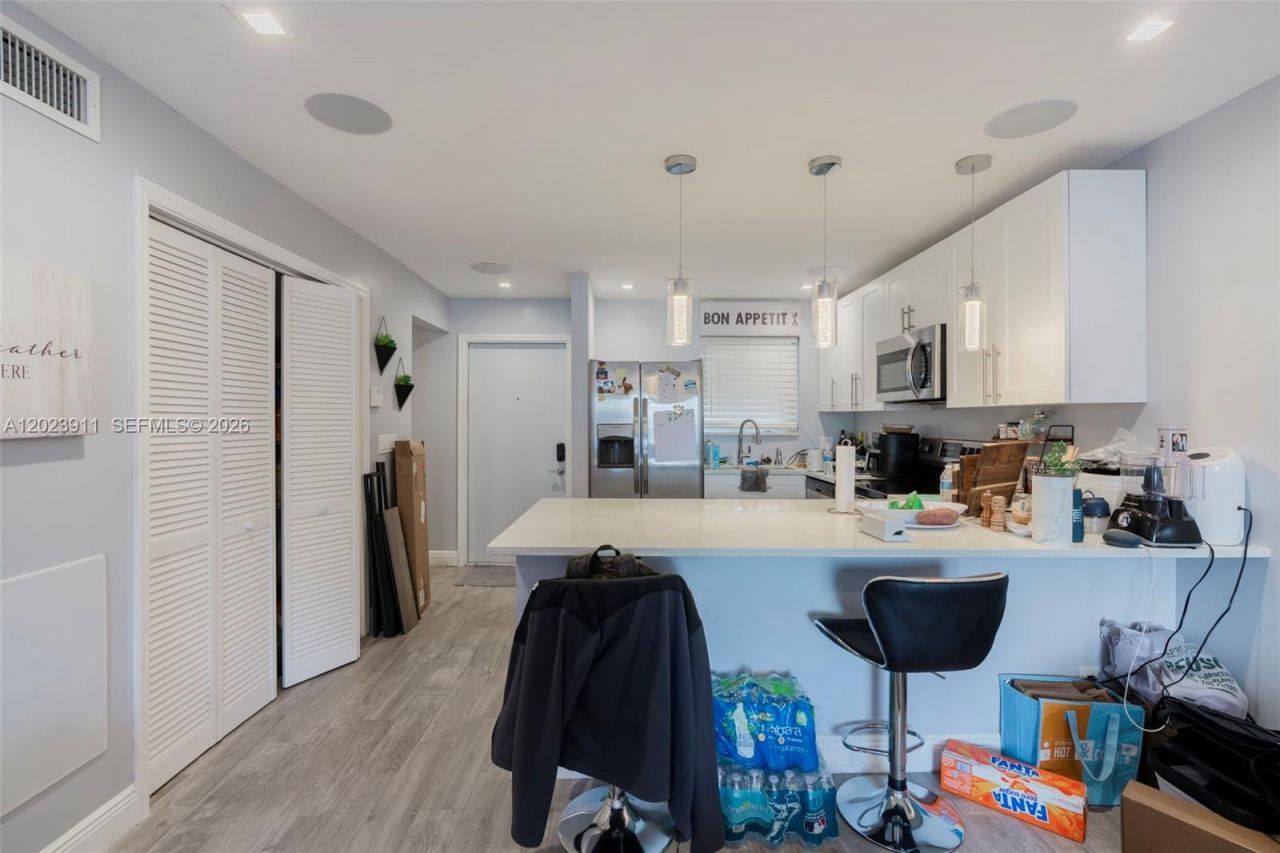 6100 Forest Hill Blvd, Unit 107, West Palm Beach, FL 33415 Photo