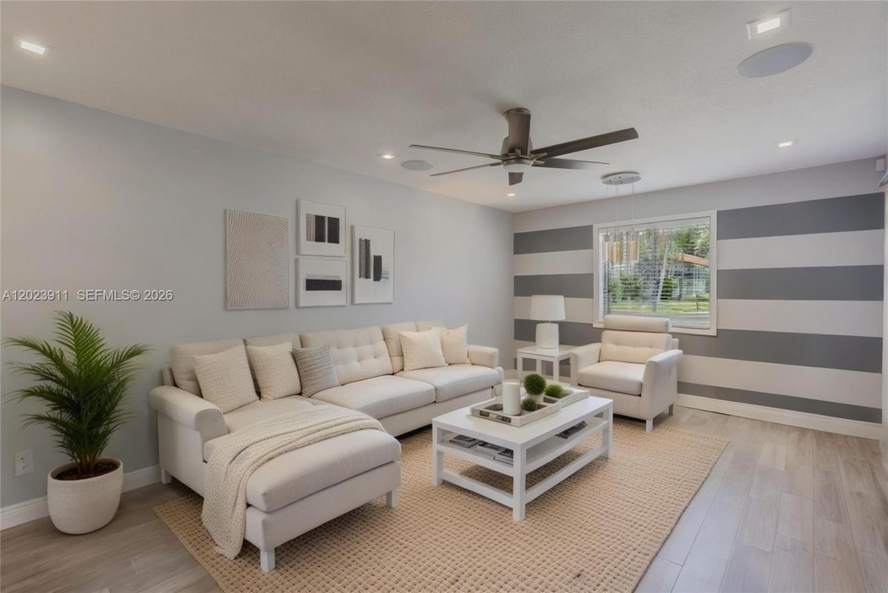 6100 Forest Hill Blvd, Unit 107, West Palm Beach, FL 33415 Photo