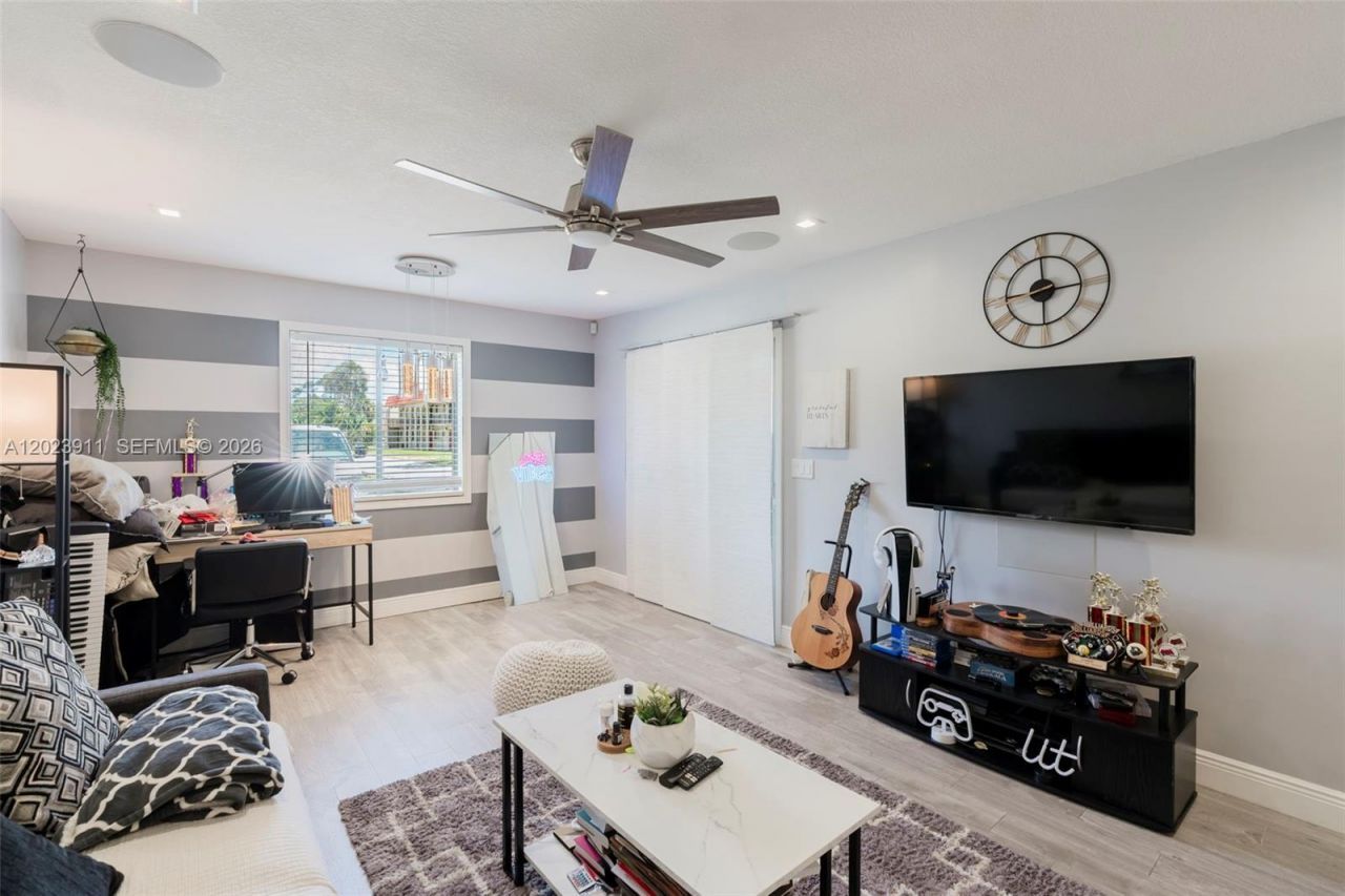 6100 Forest Hill Blvd, Unit 107, West Palm Beach, FL 33415 Photo