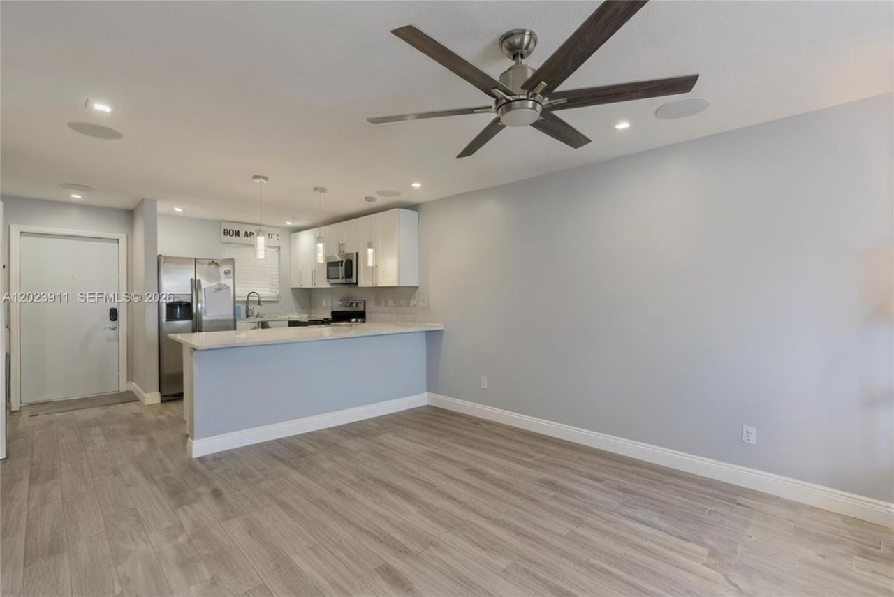 6100 Forest Hill Blvd, Unit 107, West Palm Beach, FL 33415 Photo