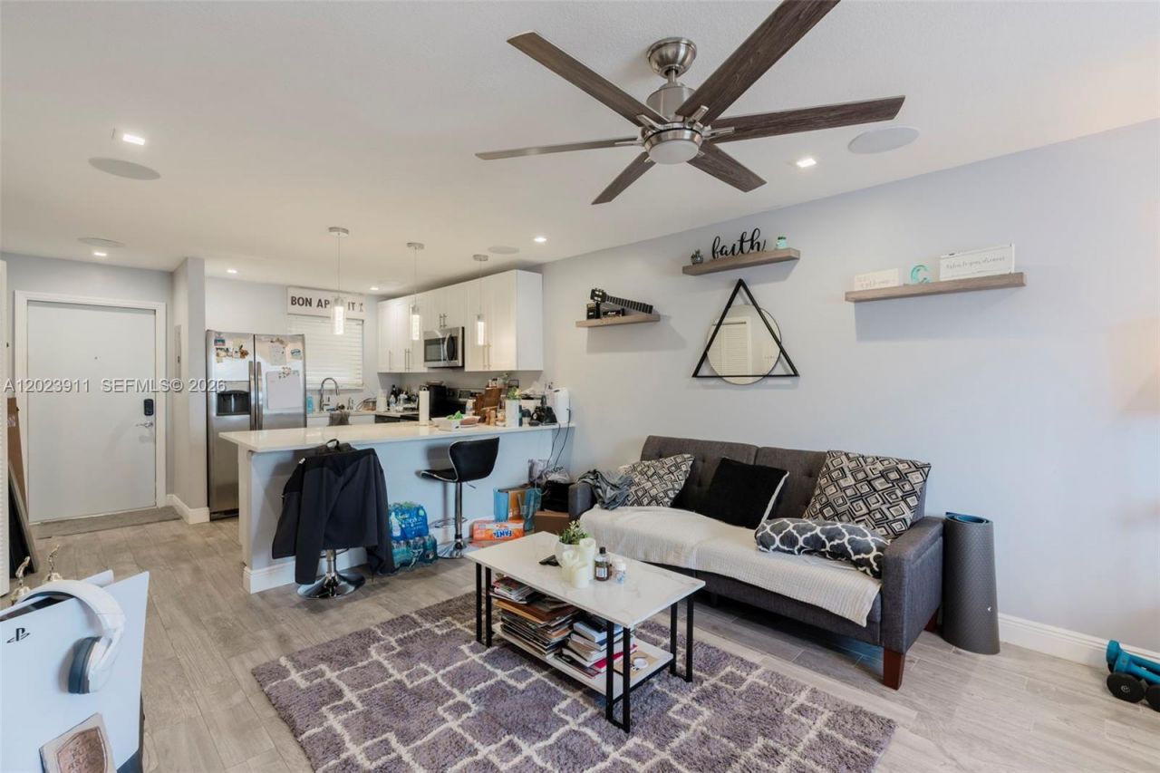 6100 Forest Hill Blvd, Unit 107, West Palm Beach, FL 33415 Photo