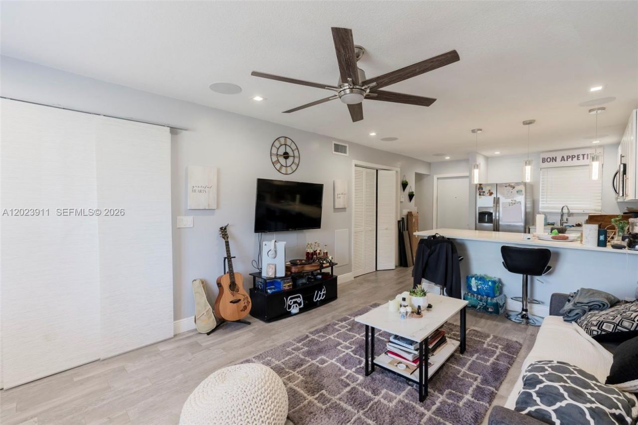 6100 Forest Hill Blvd, Unit 107, West Palm Beach, FL 33415 Photo