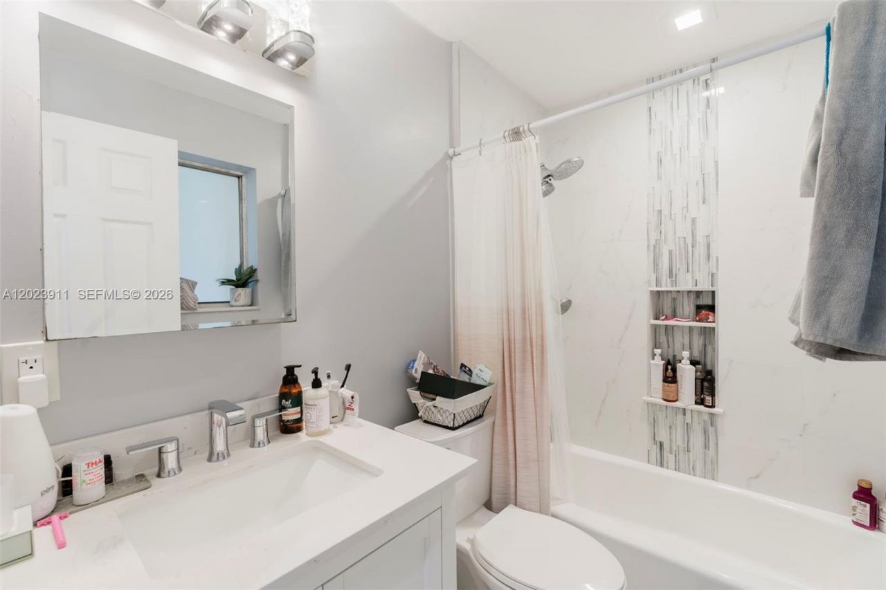 6100 Forest Hill Blvd, Unit 107, West Palm Beach, FL 33415 Photo