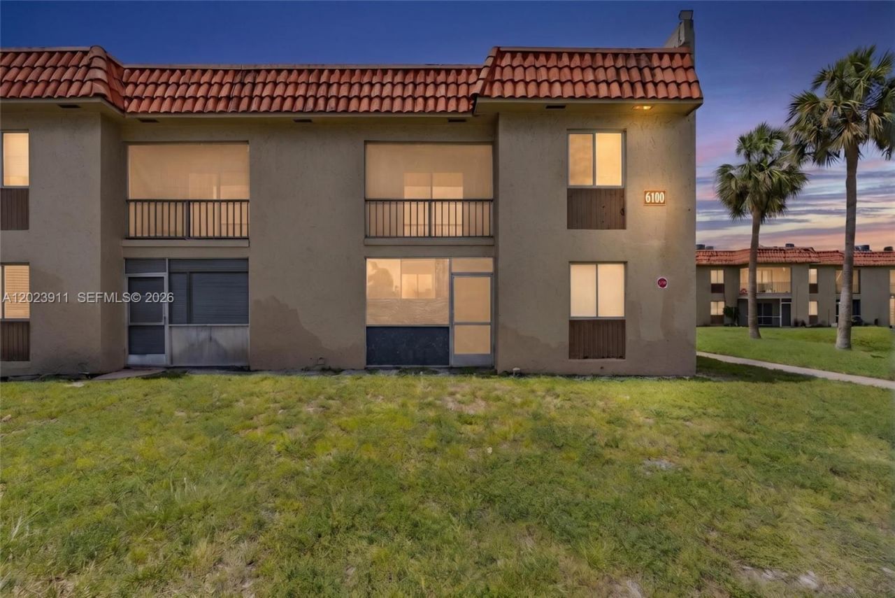 6100 Forest Hill Blvd , Unit 107, West Palm Beach, FL 33415 Photo