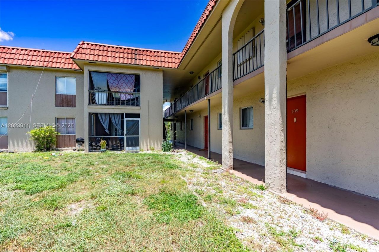 6100 Forest Hill Blvd, Unit 107, West Palm Beach, FL 33415 Photo