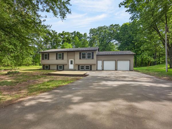 8842 288th Lane NE, North Branch, MN 55056
