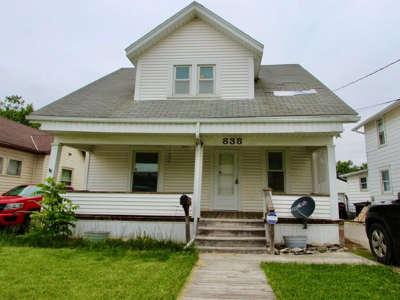 838 Oak Grove Avenue , Marion, OH 43302 Photo 1