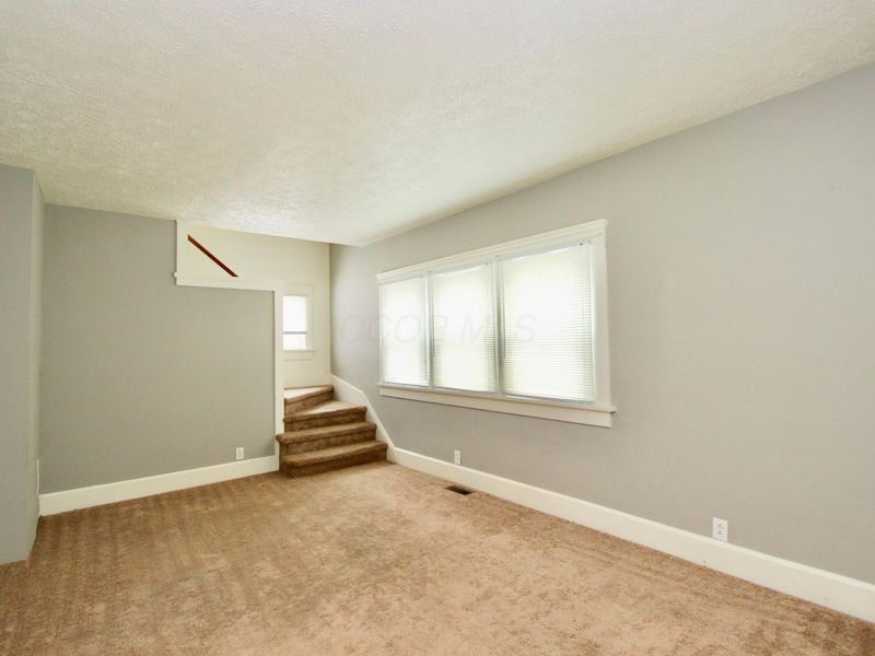 838 Oak Grove Avenue , Marion, OH 43302 Photo 5