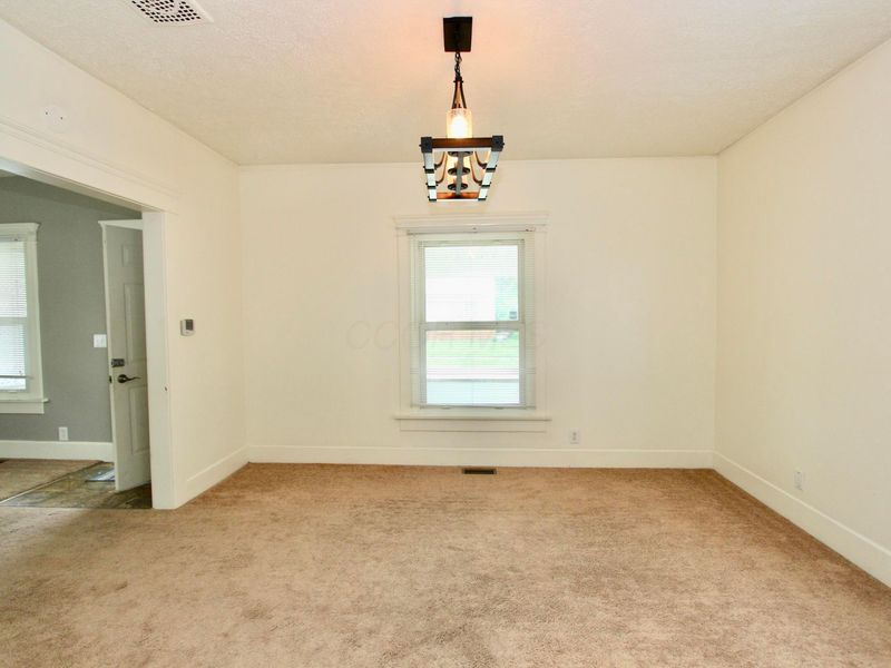 838 Oak Grove Avenue , Marion, OH 43302 Photo 8