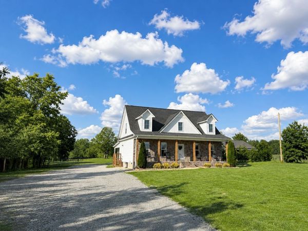 3760 Mealer Rd , Chapel Hill, TN 37034