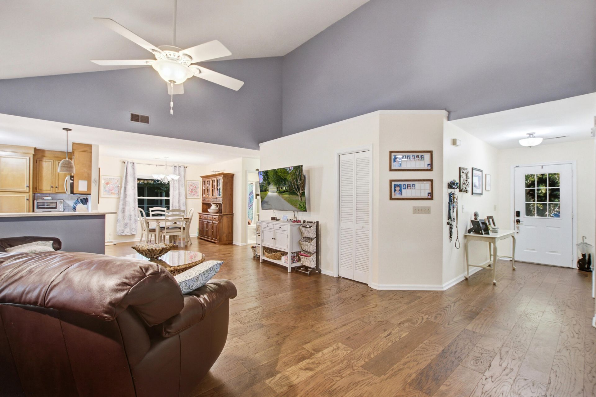 7 Sconesill Lane Photo 8