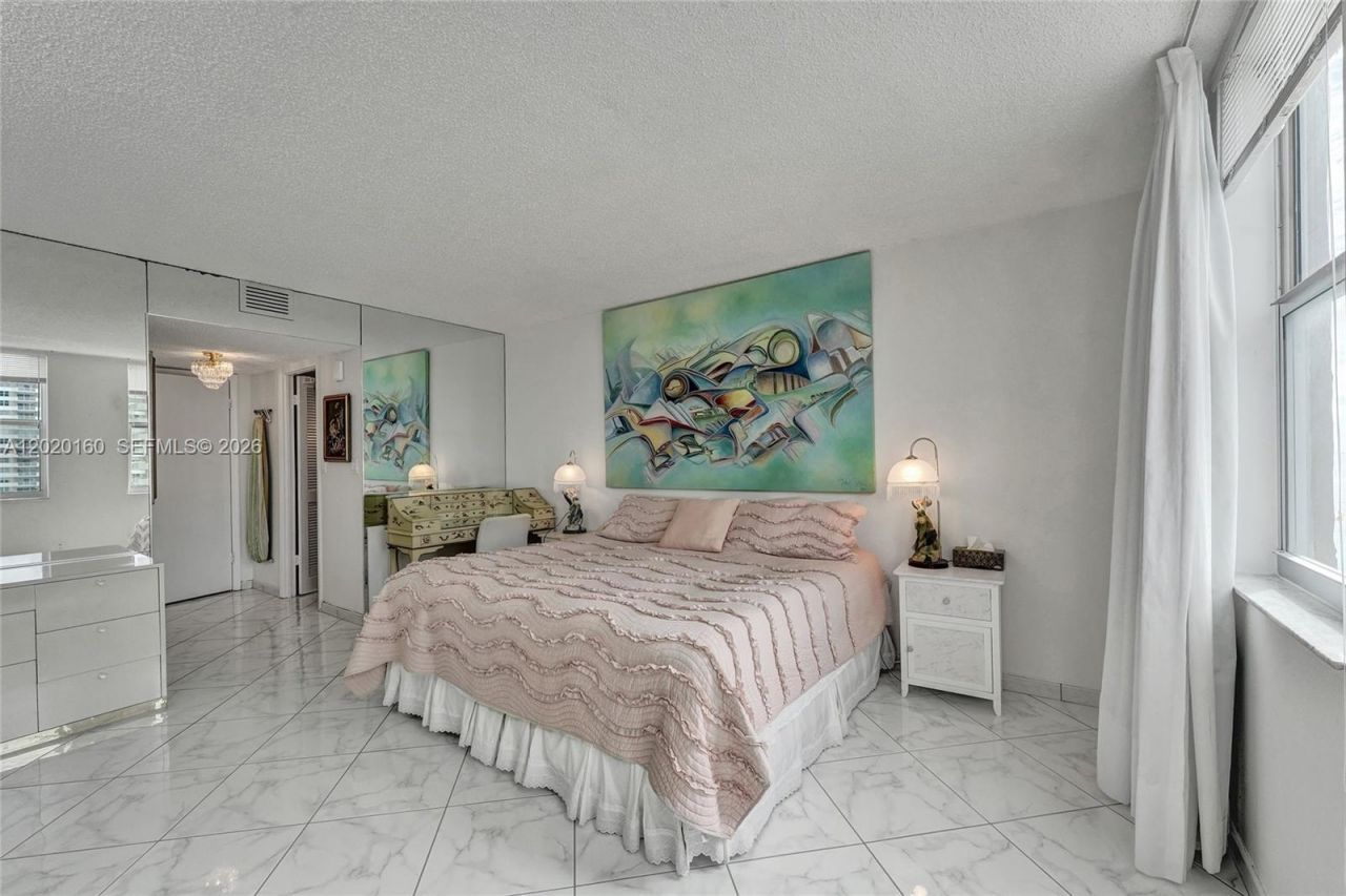 1920 S Ocean Dr, Unit 16B, Hallandale Beach, FL 33009 Photo