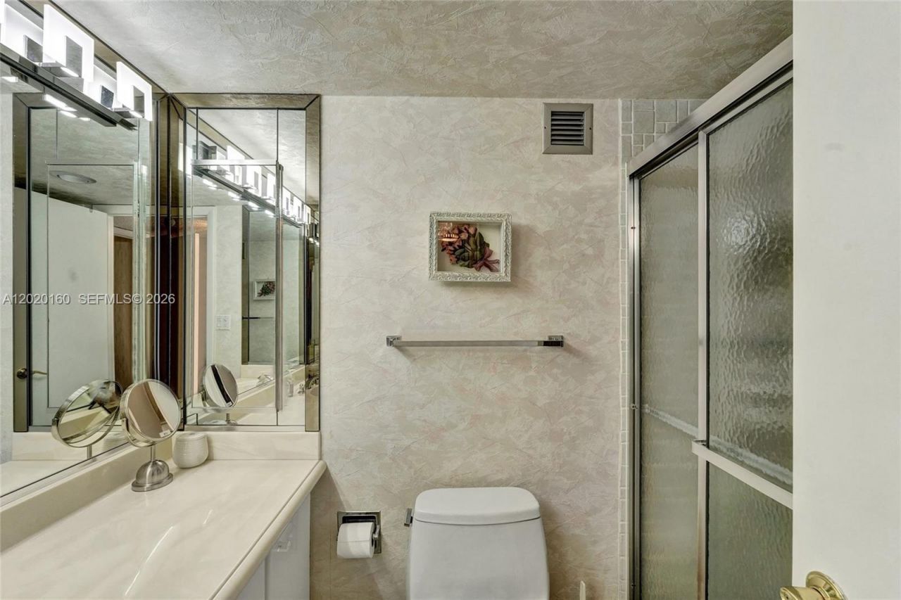 1920 S Ocean Dr, Unit 16B, Hallandale Beach, FL 33009 Photo