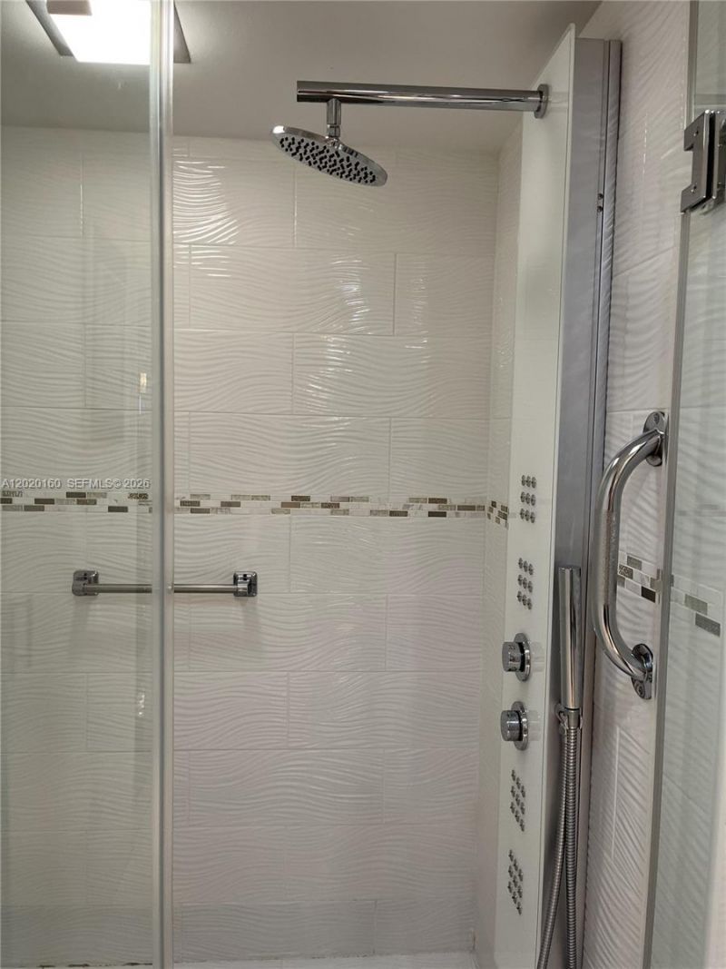 1920 S Ocean Dr, Unit 16B, Hallandale Beach, FL 33009 Photo