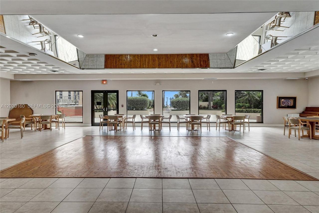 1920 S Ocean Dr, Unit 16B, Hallandale Beach, FL 33009 Photo